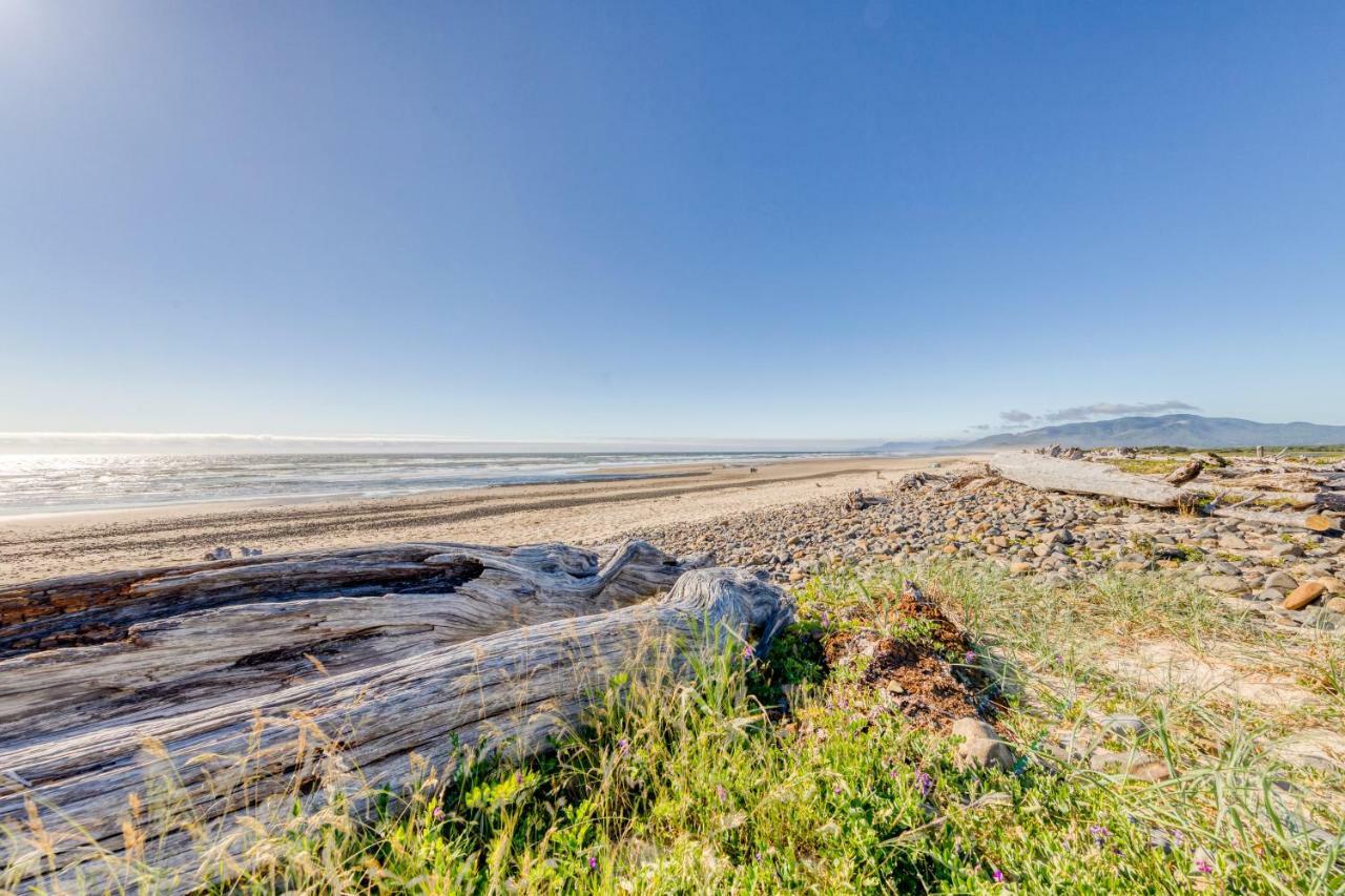 Cape Meares Beach Getaway エクステリア 写真